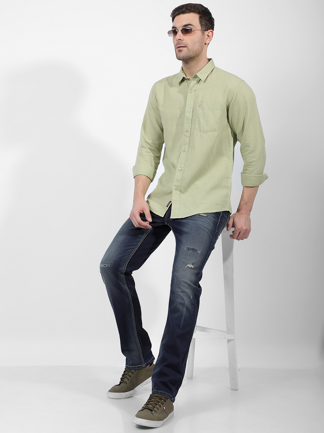 Numero Uno Men Solid Green Shirt